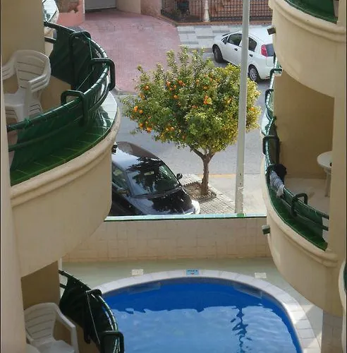מלון Mediterraneo Apts
