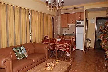 Mediterraneo Apts מלון *