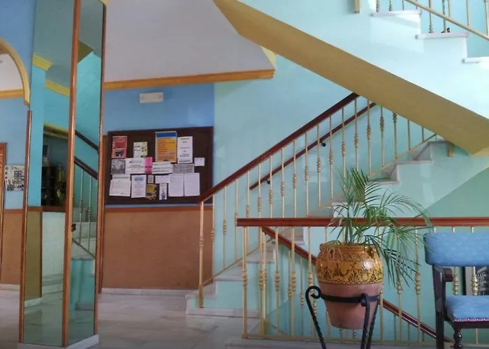 Mediterraneo Apts מלון נרחה